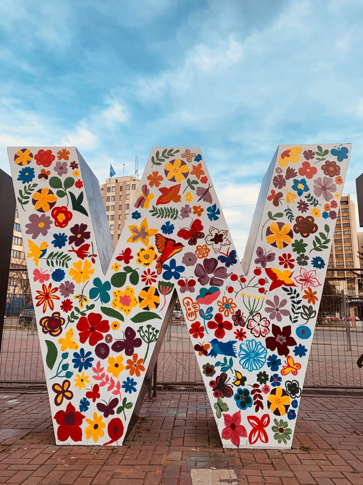 lona-XmCMRPMO6lI-unsplash